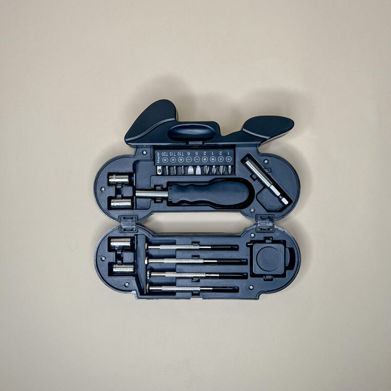 Moto Kit - Set 21 accessori con torcia e led - immagine 3