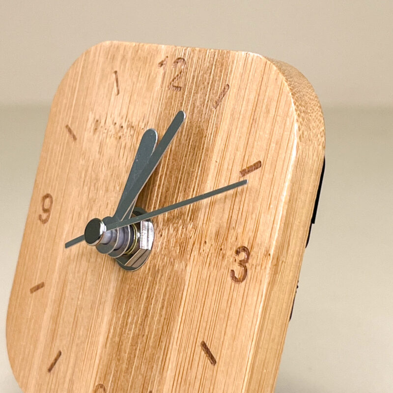 Orologio in Bamboo con Supporto - immagine 2